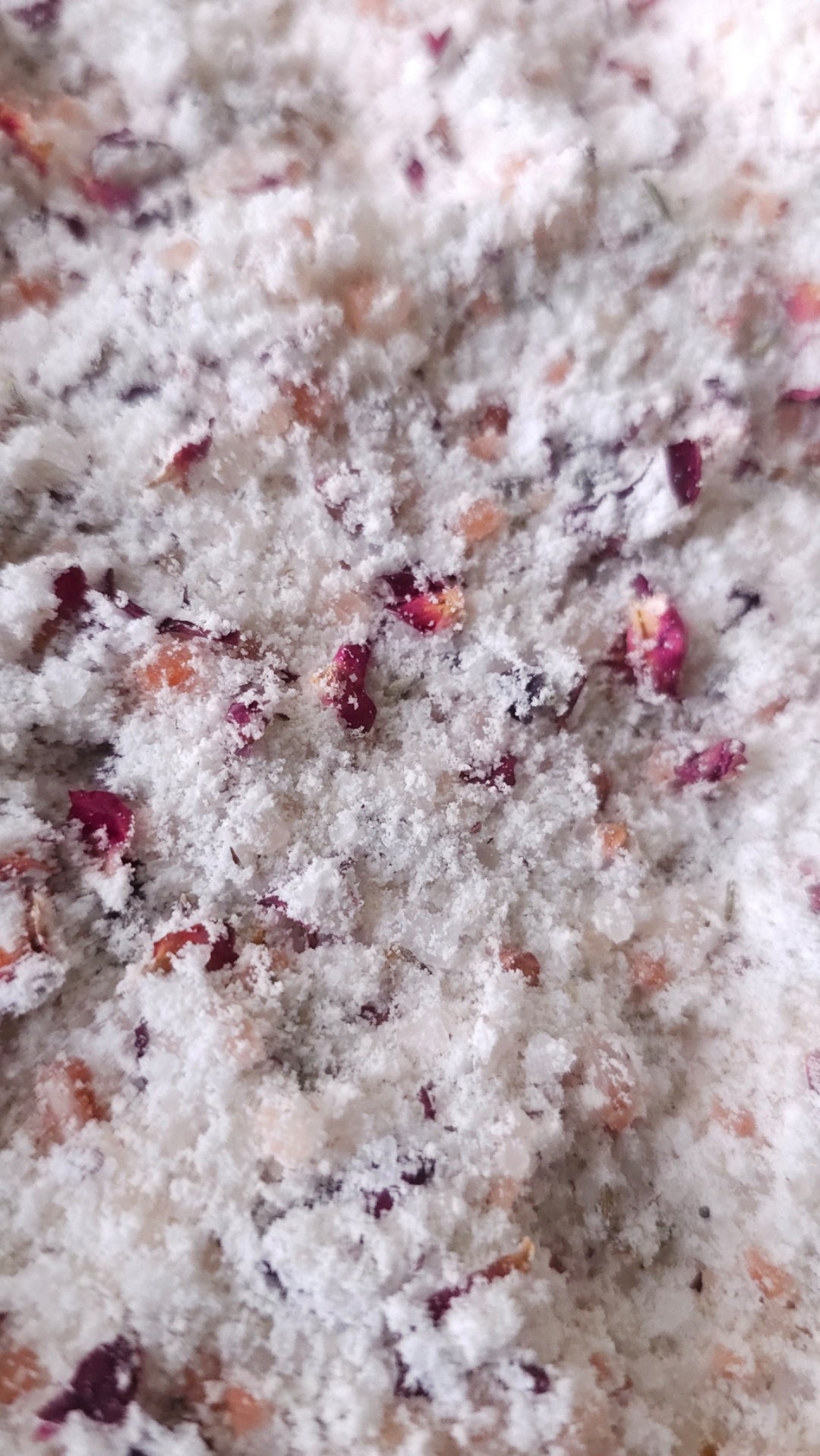 coconut milk, bath milk, bath salts, all natural, bath magnesium, relaxation, natural, spa time, lavender oil, rose petals, lavender flowers, floral, hydrating, soothing, moisturising, relax